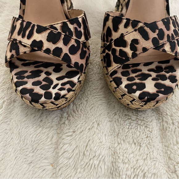 Jennifer Lopez JLo Leopard Print Tan Black Wedge Sandals Ankle Strap Size 7.5 - Picture 4 of 16